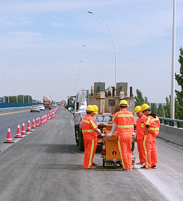 道路标线施工